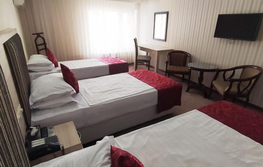 ROYAL PARK HOTEL