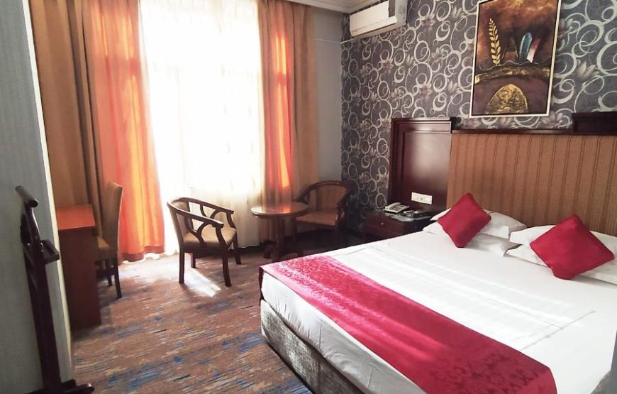 ROYAL PARK HOTEL