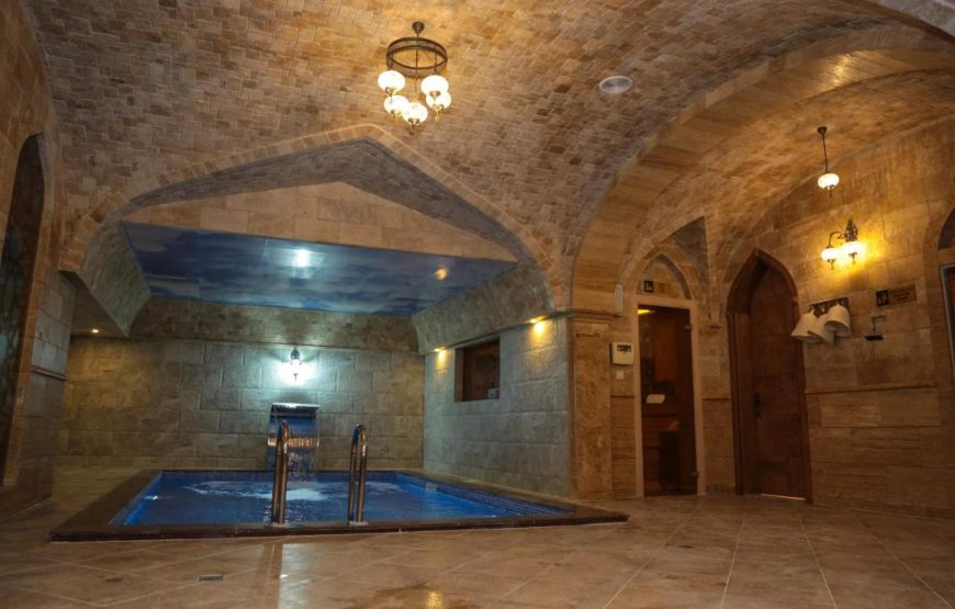 ROYAL PARK HOTEL